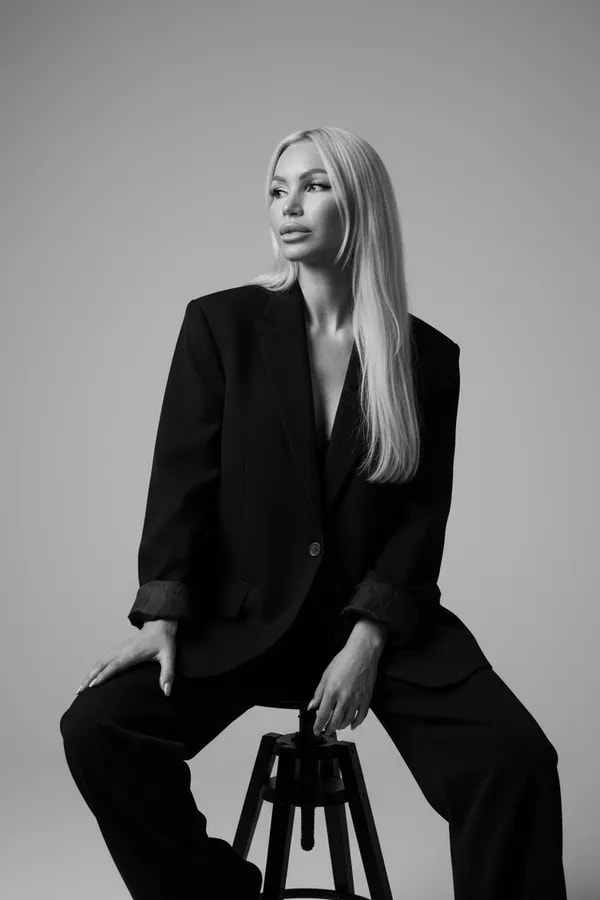 Modern Muse - фото 3